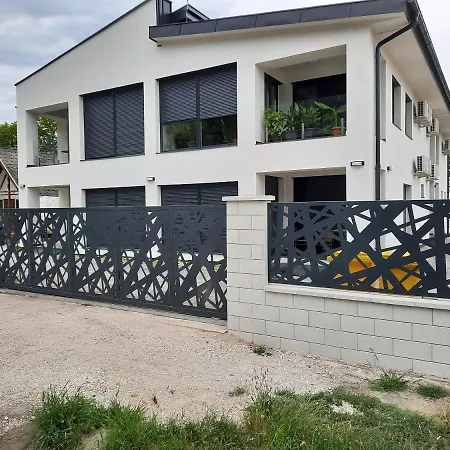 Silverbb Apartman
